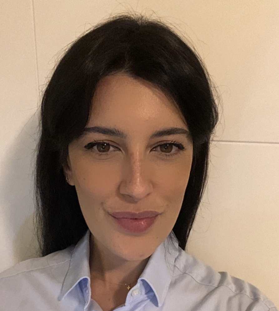 Dafne Conti Headshot