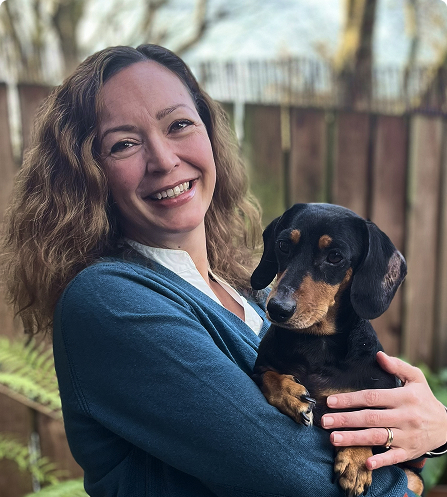 Friederike Hippensteil headshot